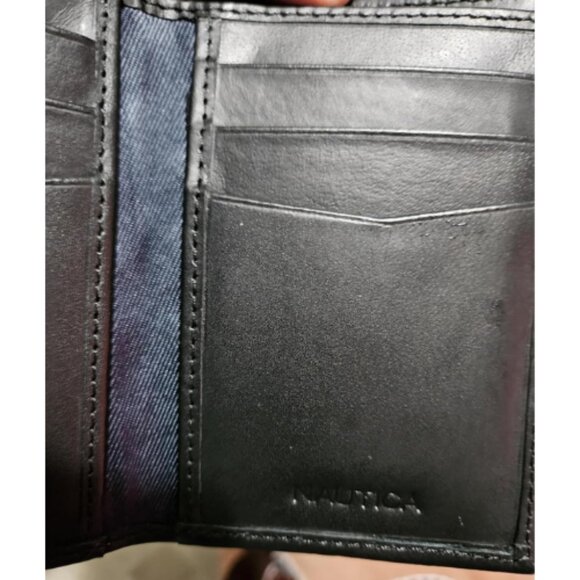Men's Classic Leather Trifold RFID Wallet (Available in Smooth or Pebble Grain) - Picture 2 of 10